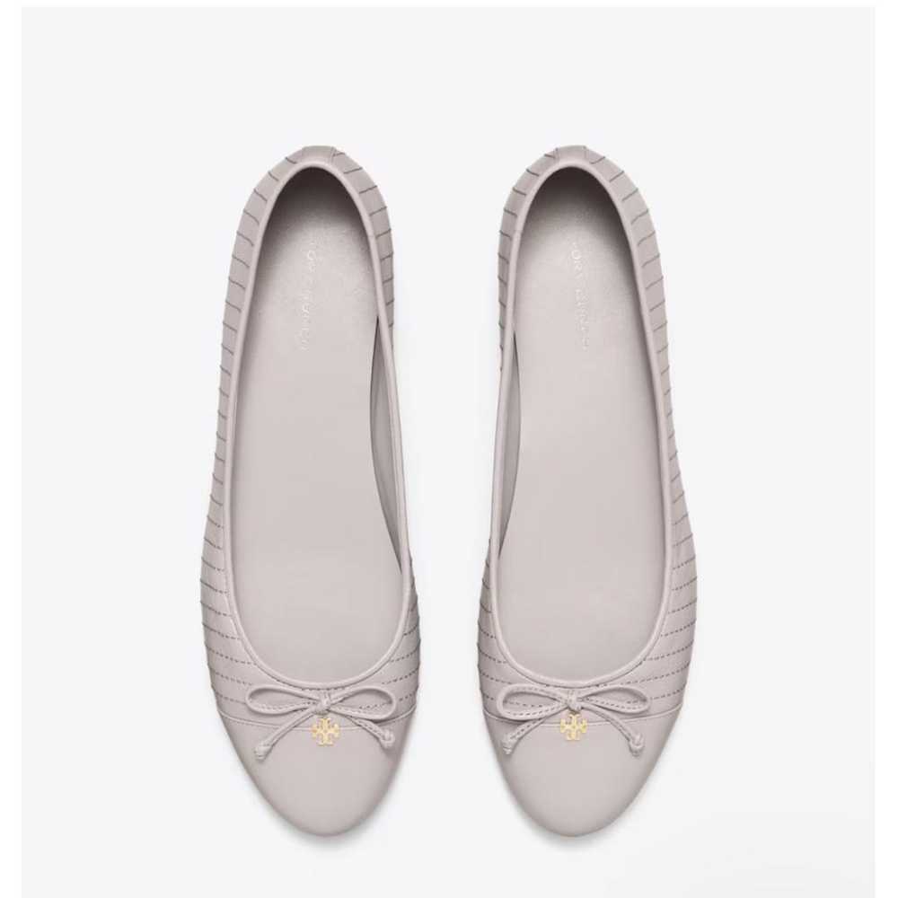 Tory Burch Leather flats - image 11