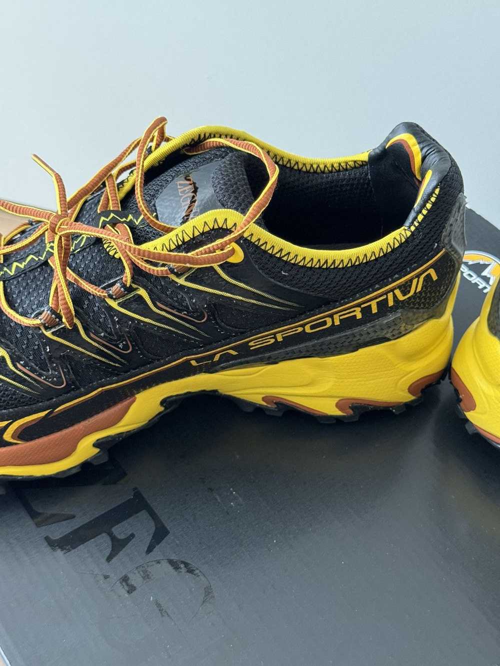 Ermenegildo Zegna × La Sportiva Ultra Raptor Moun… - image 7