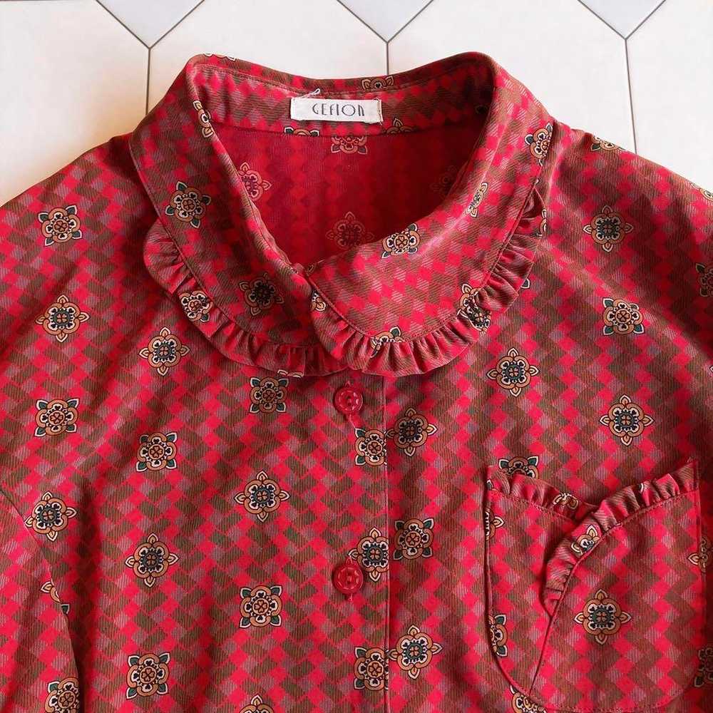 Used retro red patterned blouse vintage secondhand - image 3