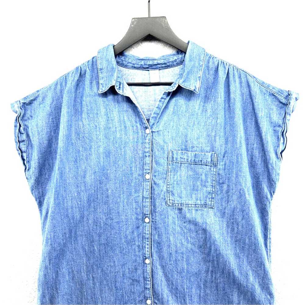 Old Navy Blue Chambray Cap Sleeve Button Up Denim… - image 3