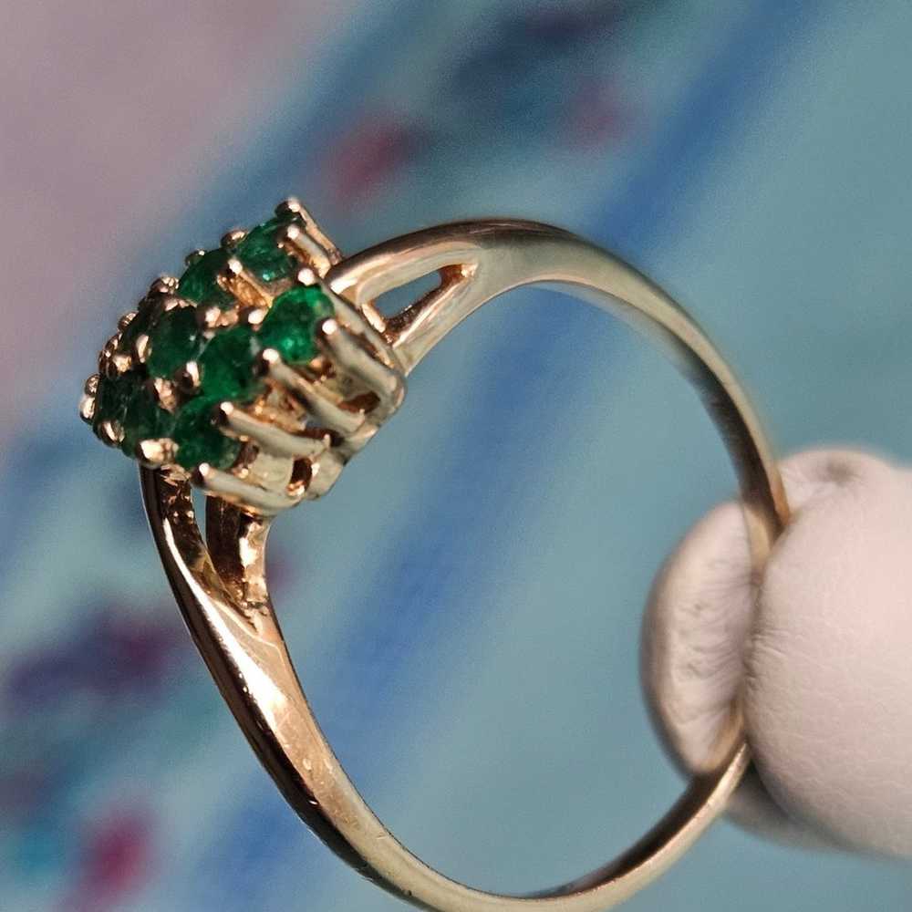 Gorgeous 14k Gold And Genuine Emeralds Ring - image 3