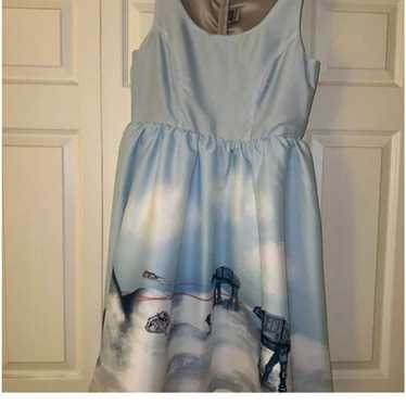 2 Star Wars Cocktail dresses.  Size L and  XL. Per