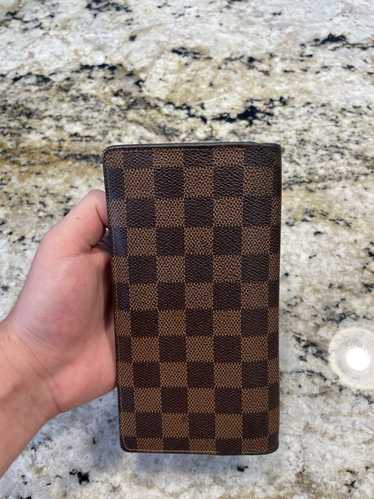 Louis Vuitton Louis Vuitton Brazza Zip Wallet