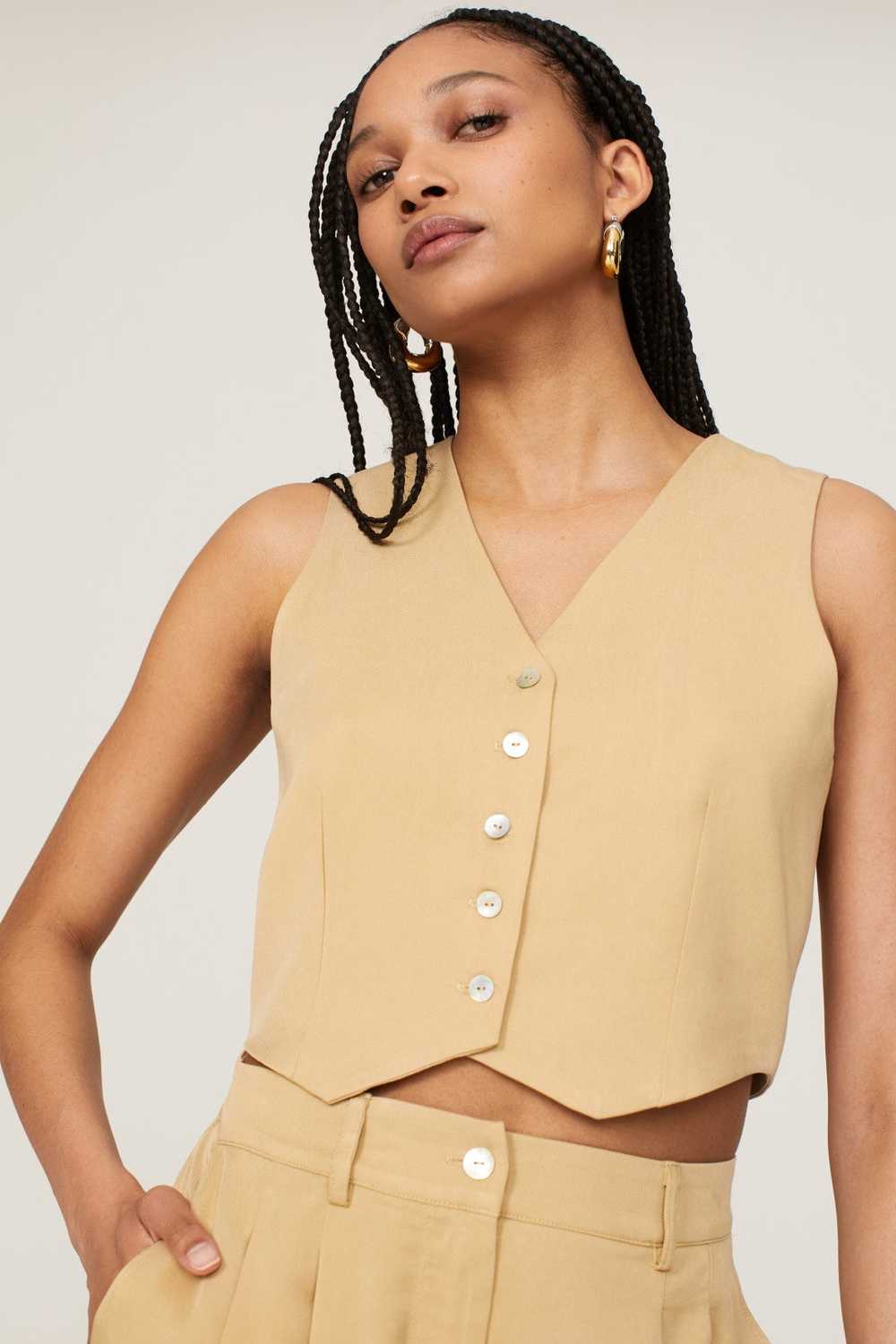 DONNI. Sand Twill Crop Vest - image 4