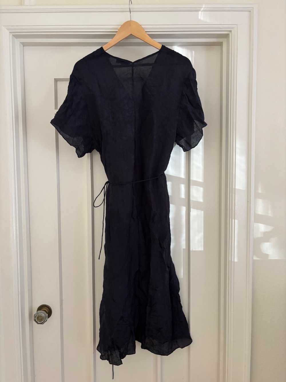 Vince Navy Blue Crinkle Dress (XS) | Used,… - image 2