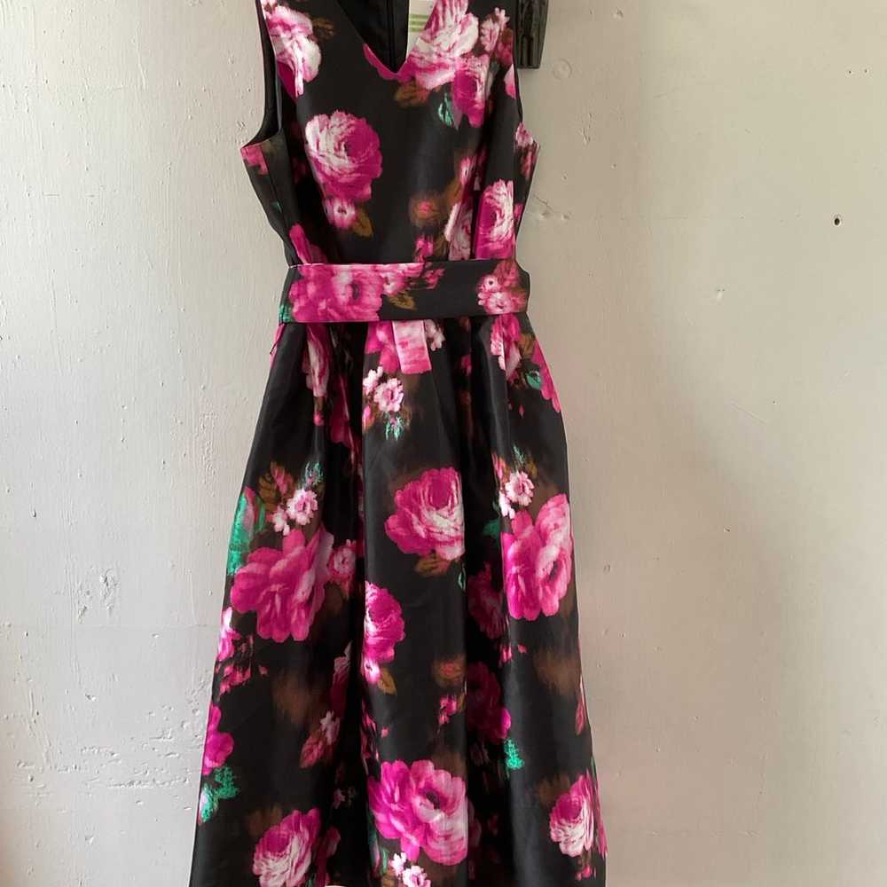 Tahari Arthur S. Levine Floral Dress With Pockets - image 1