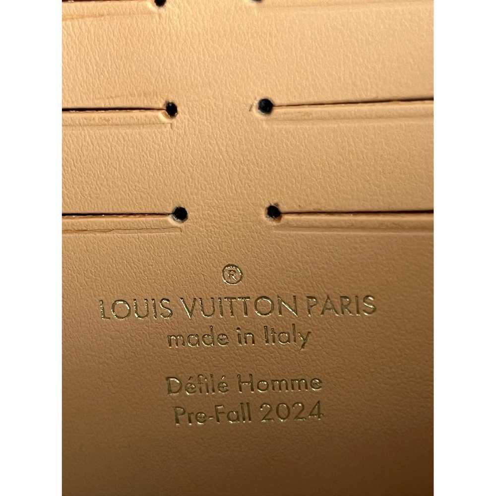 Louis Vuitton Leather clutch - image 7