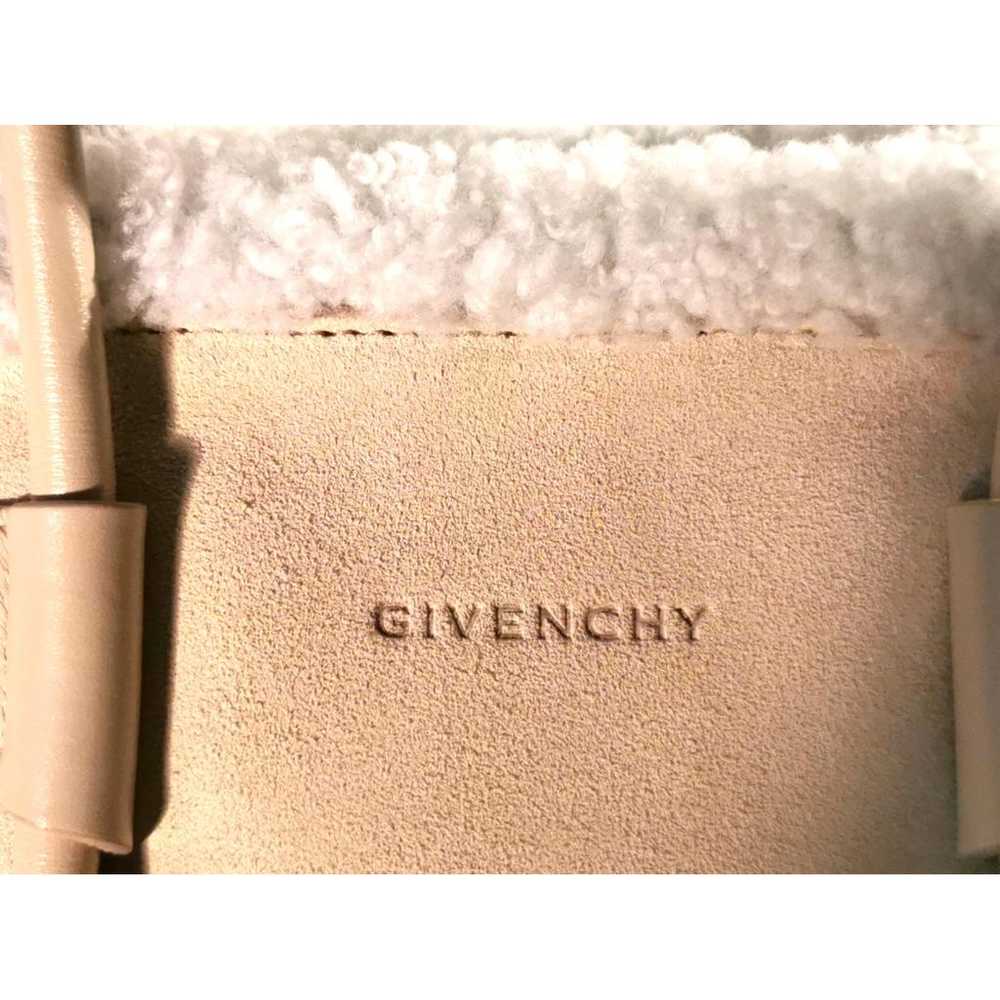 Givenchy Antigona leather crossbody bag - image 7