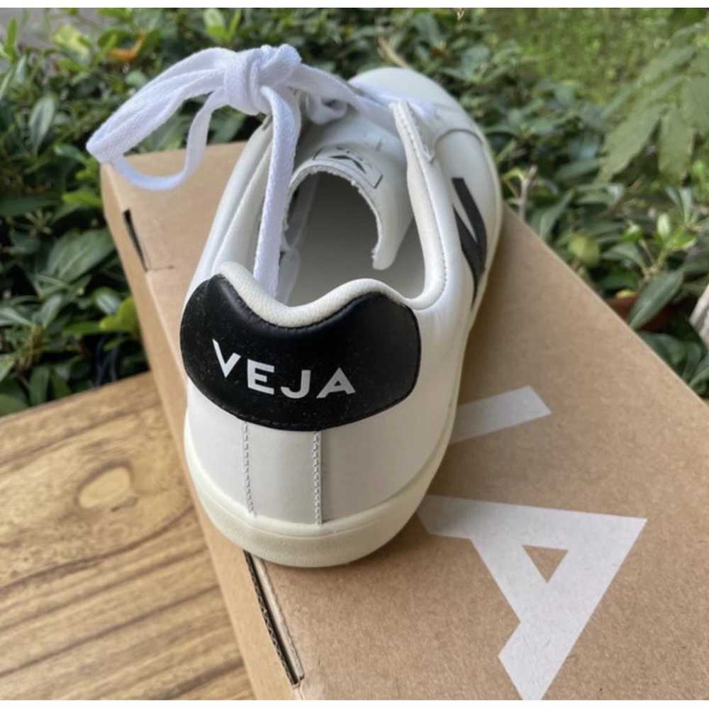 Veja V-12 leather low trainers - image 3