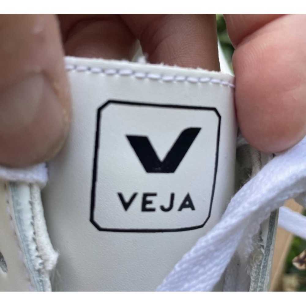 Veja V-12 leather low trainers - image 7