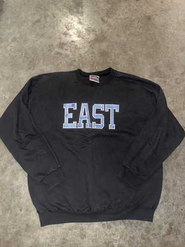 Akimbo Club EAST Vintage Crewneck