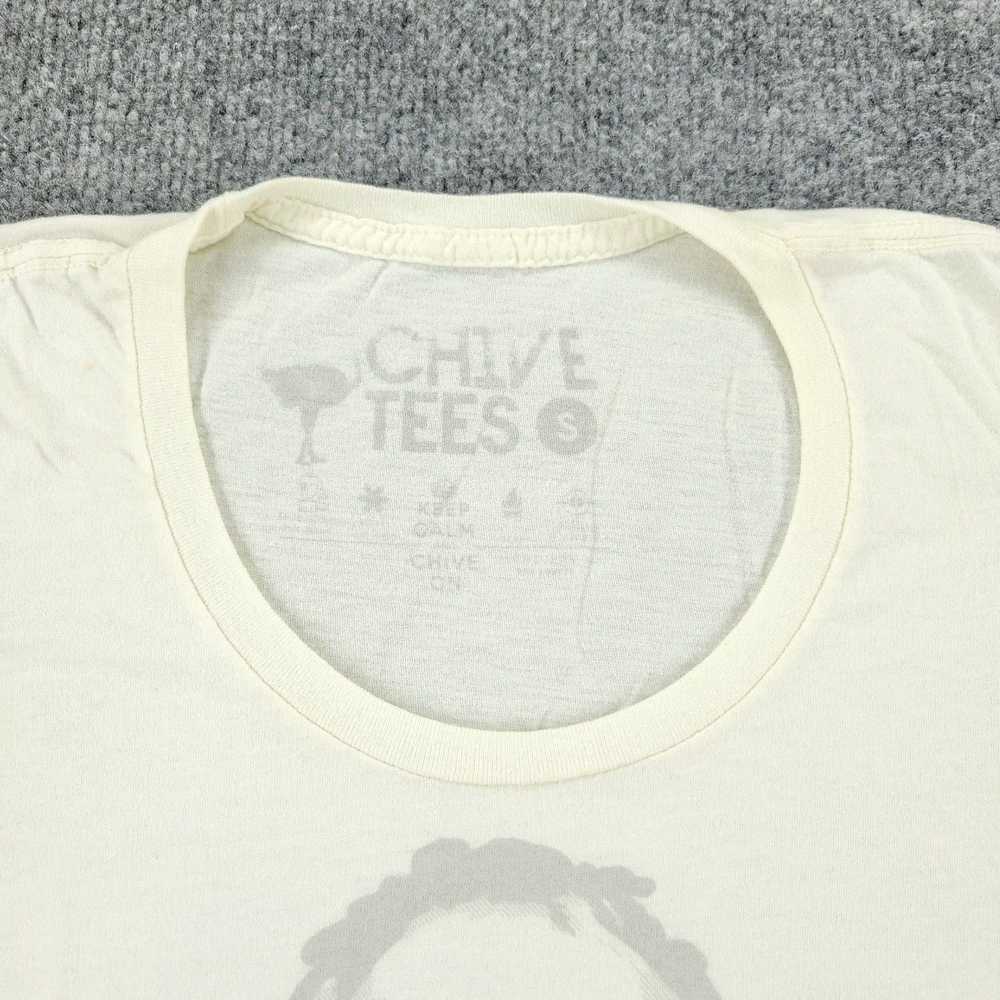 Vintage Authentic Chive Tees Beige Graphic Short … - image 3