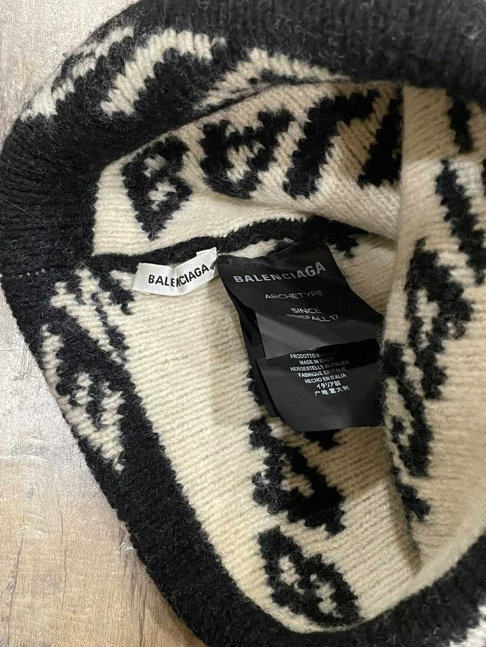 Balenciaga RARE Balenciaga All Over Logo Wool Bea… - image 4