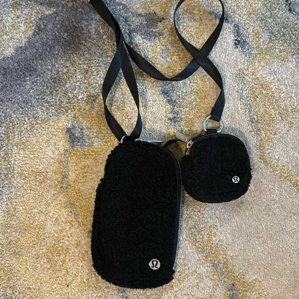 LULULEMON Modular Phone Crossbody Bag Fleece Blac… - image 2