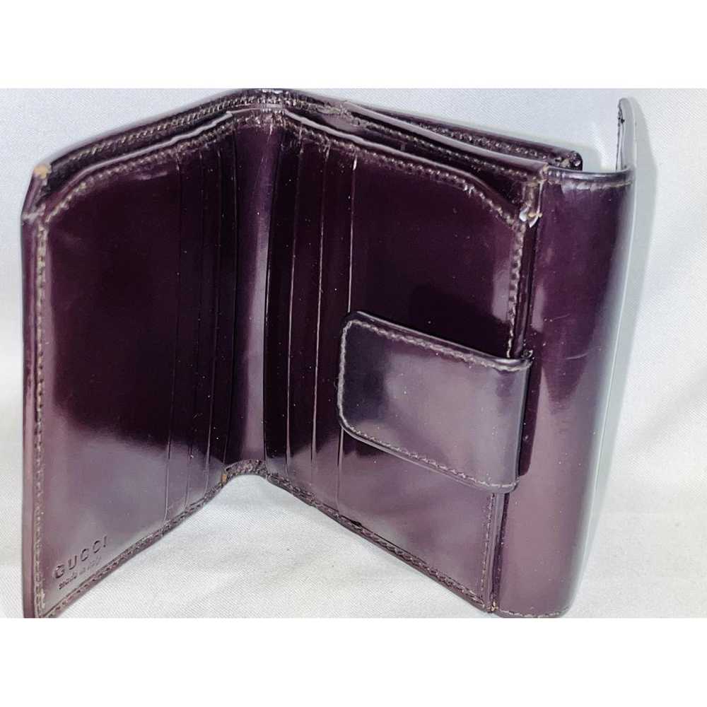 Gucci Interlocking patent leather clutch - image 6