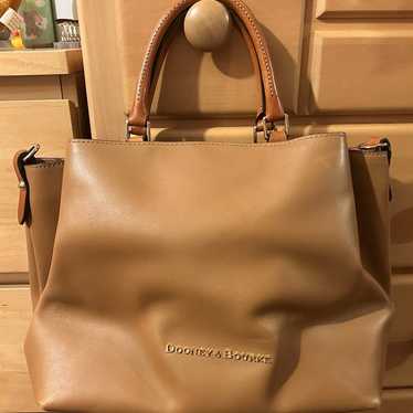 Dooney & bourke city shops large barlow