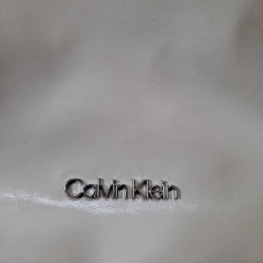 Calvin Klein Hana Shiny White Faux Leather Should… - image 7