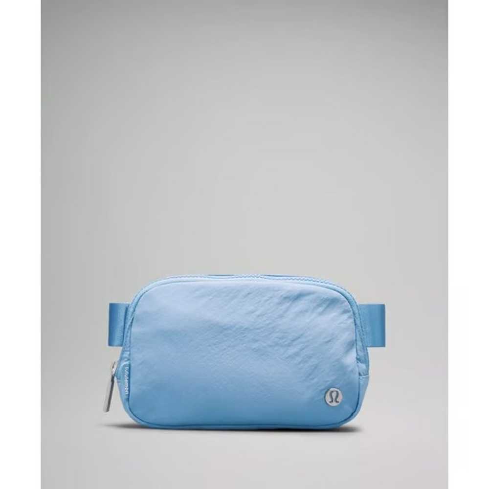 Lululemon Everywhere Belt Bag 1L - image 1