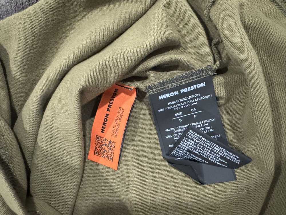 Heron Preston HERON PRESTON HPNY EMB TEE IN OLIVE - image 8