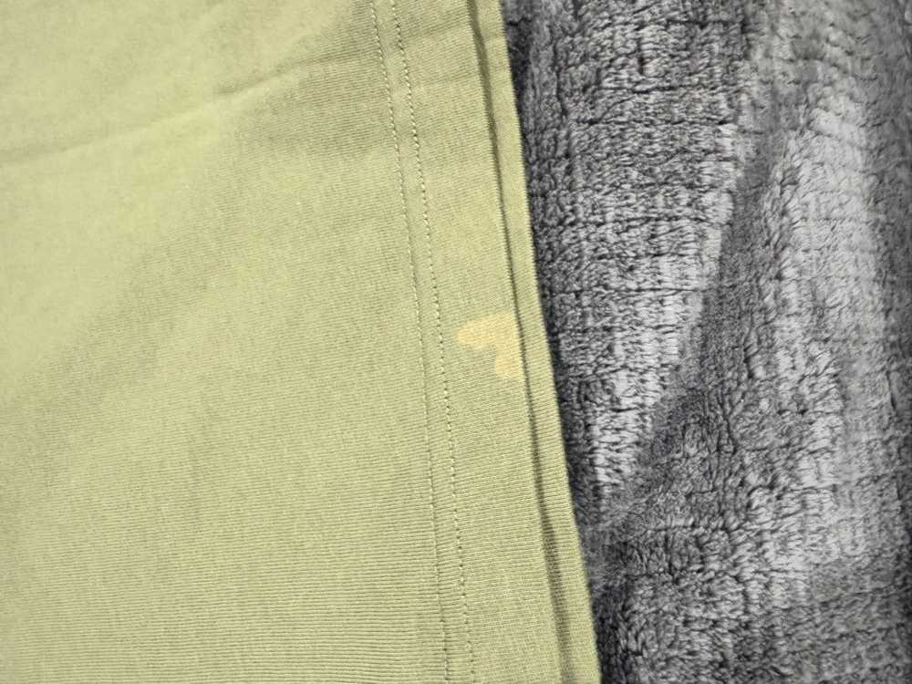 Heron Preston HERON PRESTON HPNY EMB TEE IN OLIVE - image 9