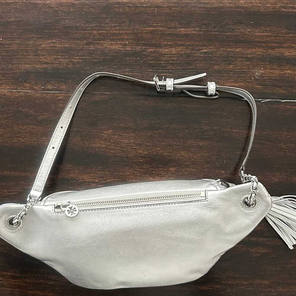 Leather silver Tory Burch Fanny pack - image 9