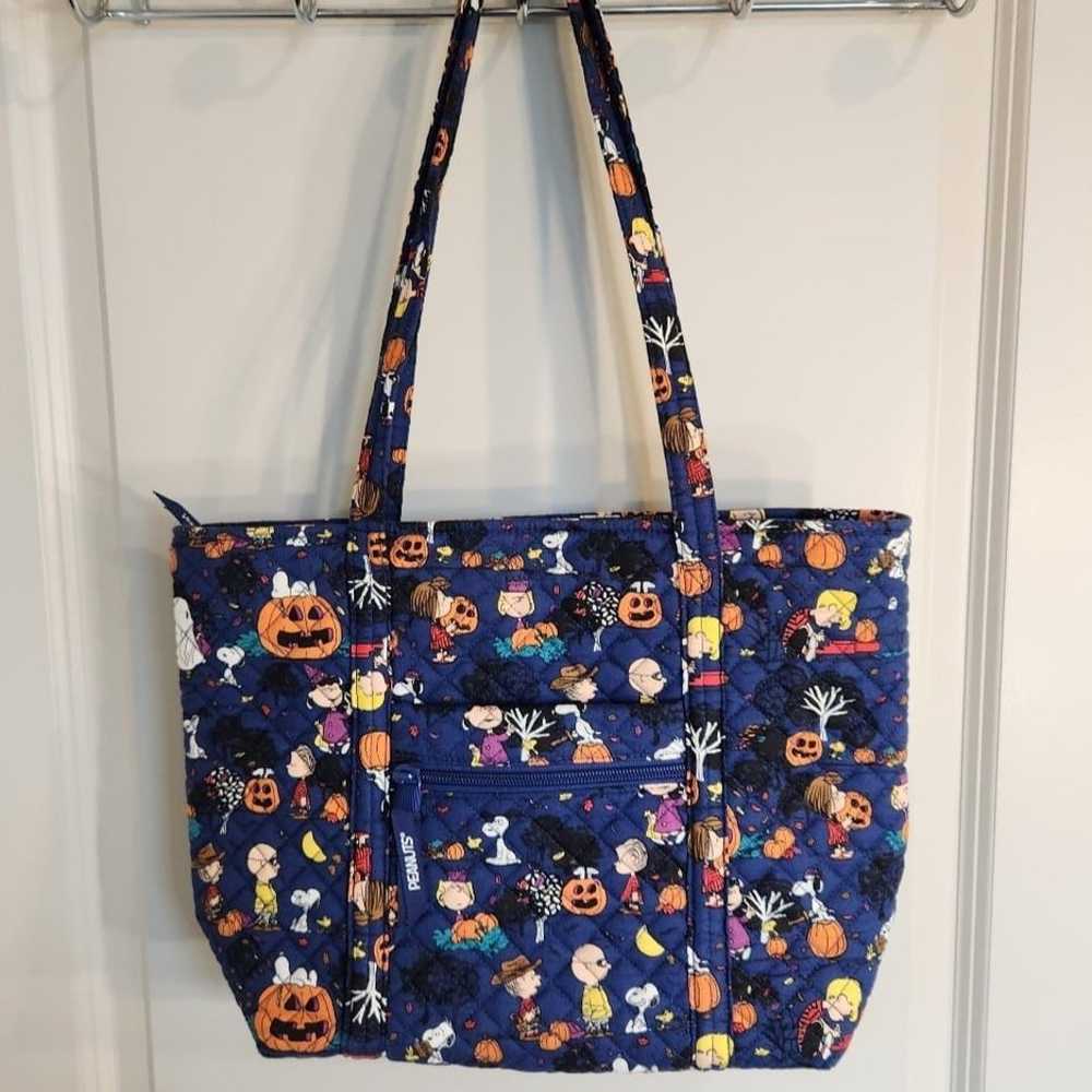 Vera Bradley Peanuts Halloween Small Vera Tote EUC - image 1