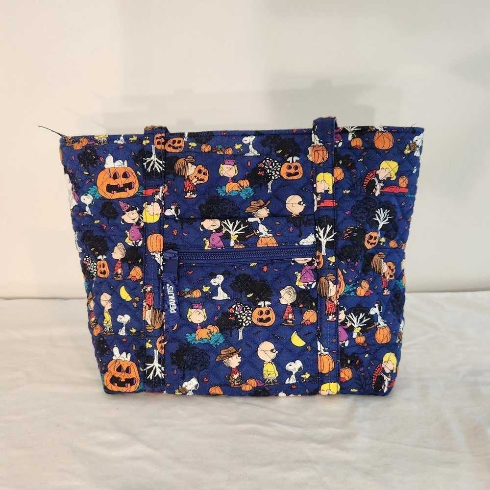 Vera Bradley Peanuts Halloween Small Vera Tote EUC - image 4