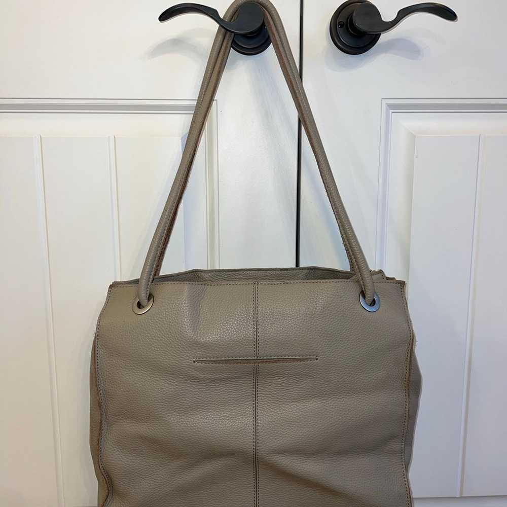 Hammitt Benjamin Tote Shoulder Bag Pebbled Leathe… - image 2