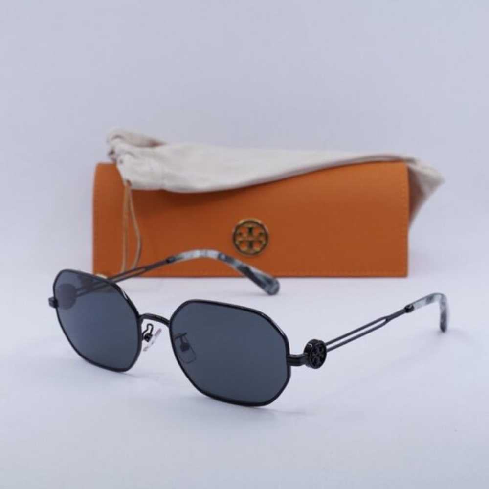 Tory Burch Sunglasses - image 9