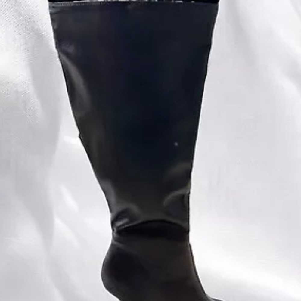 Size 7………Elegant Black Satin Knee High Boots w/fe… - image 3