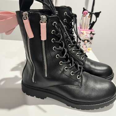 Hot Topic Black and Pink Combat Boots - Size 6