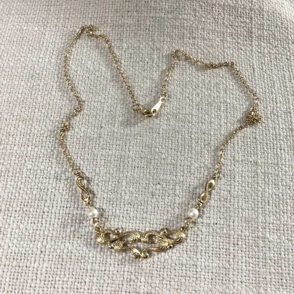 Avon Gold Tone Faux Pearl Necklace - image 4