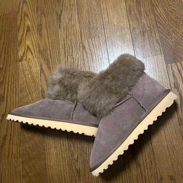 Gray sheepskin boots with real fur