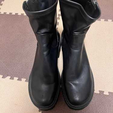 Charles and Keith Boots 38