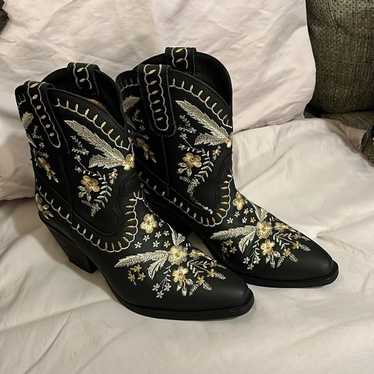 womens western booties