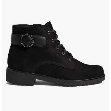 Munro sloane lace up bootie deals