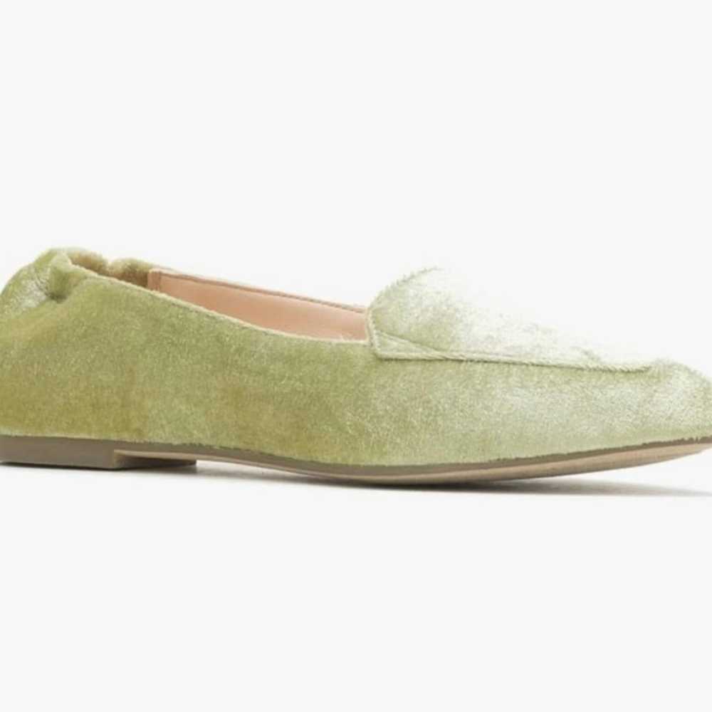 Hush Puppies Hazel Pointed Flats Sz 9 - image 1