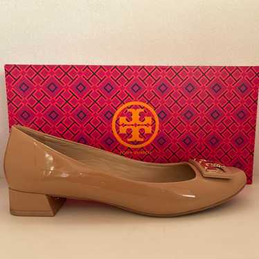 Tory Burch Beige Flat Shoes Ballet Shoes Patent Le