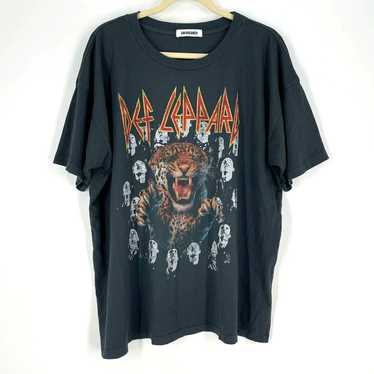 Daydreamer Def Leppard Vertigo Tee Medium in Vinta