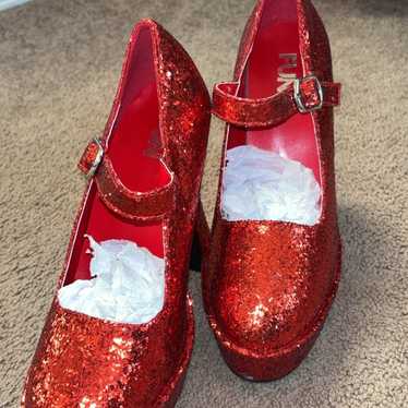 WOMENS RED SPARKLE HEELS SIZE 8 - image 1