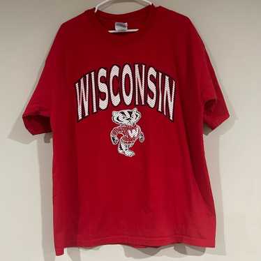 Gildan Vintage Wisconsin Badgers Shirt - image 1