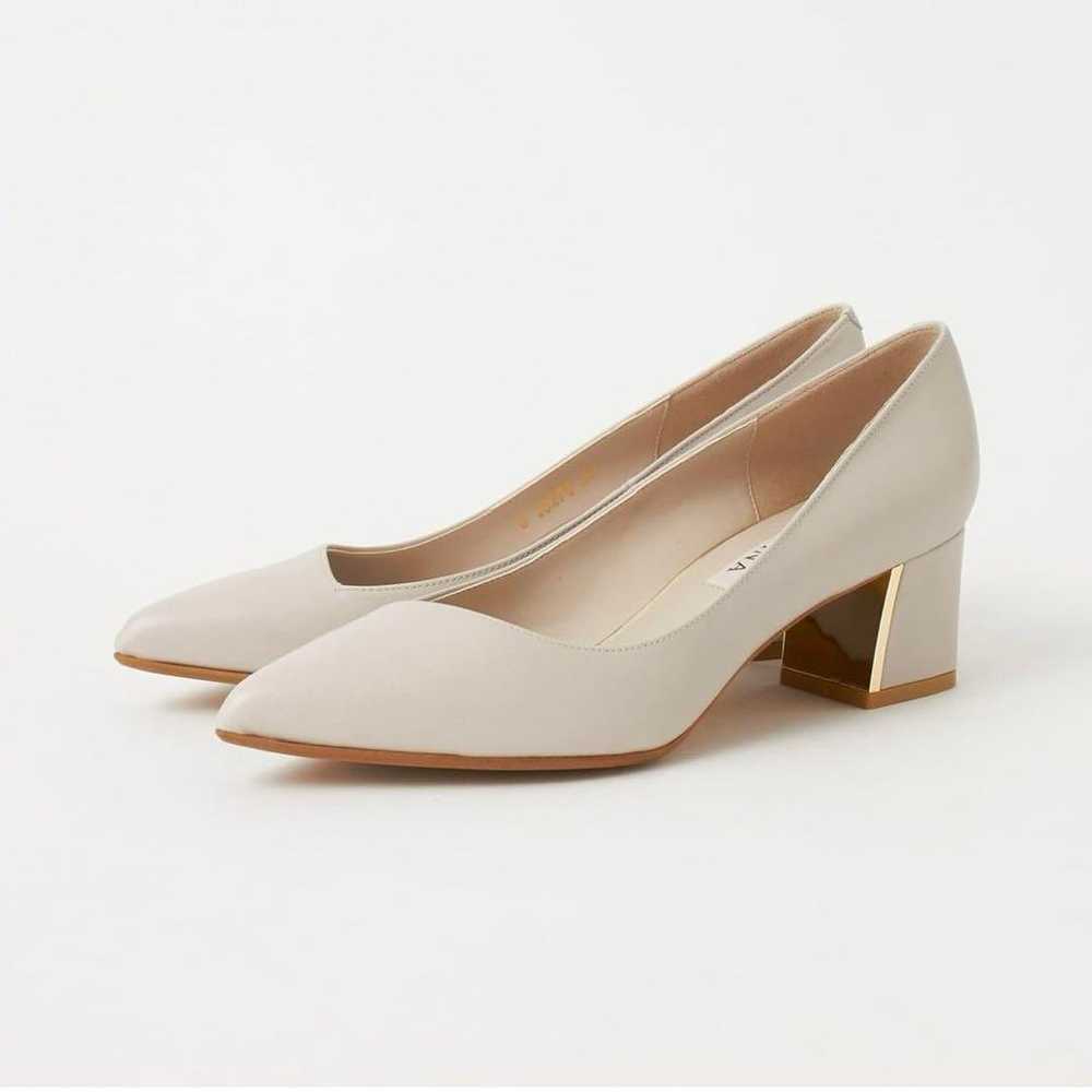 DIANA Heel Pumps - image 2