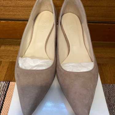 Barneys New York Beige Pumps