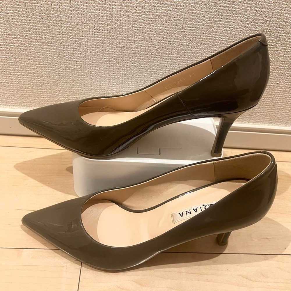 【Used a few times】DIANA Pumps Enamel Pointed Toe - image 3