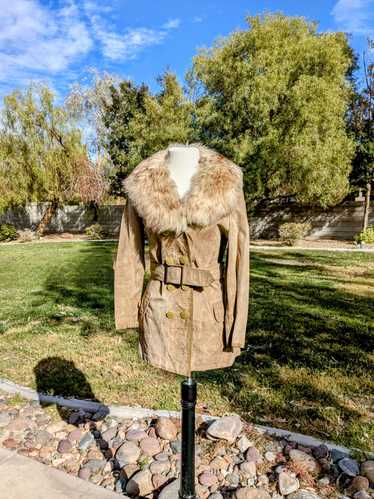 Vintage Vintage 1970s Petite Suede Fur Collar Butt