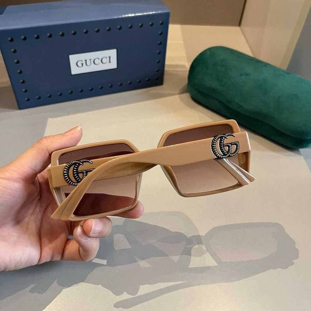 Gucci Oversized sunglasses - image 6