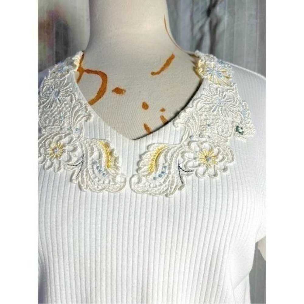 Vintage Embroidered Fairy Cream Scoop Blouse - Si… - image 2