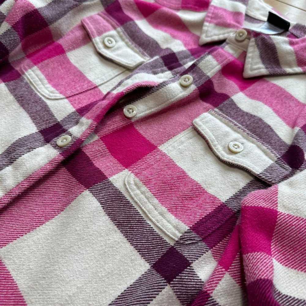 Patagonia Organic Cotton Flannel Shirt Women's XS - image 7