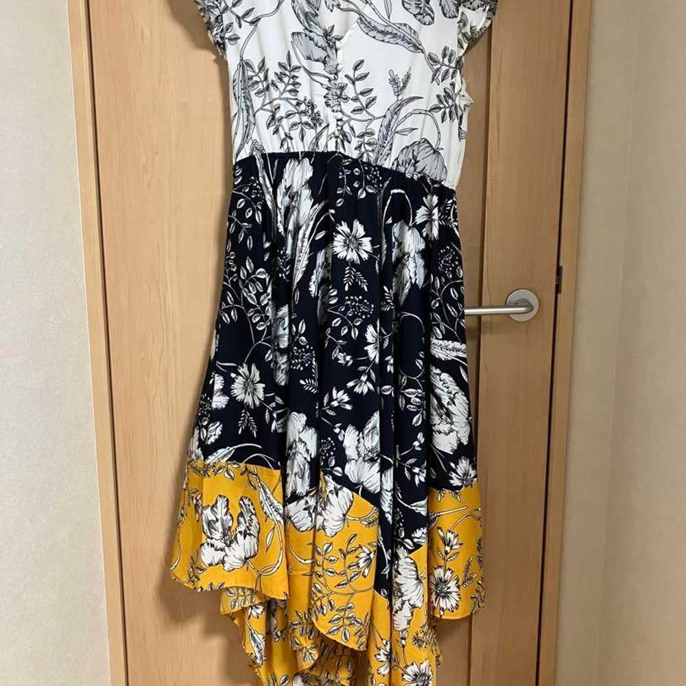 Floral sleeveless long dress - image 1