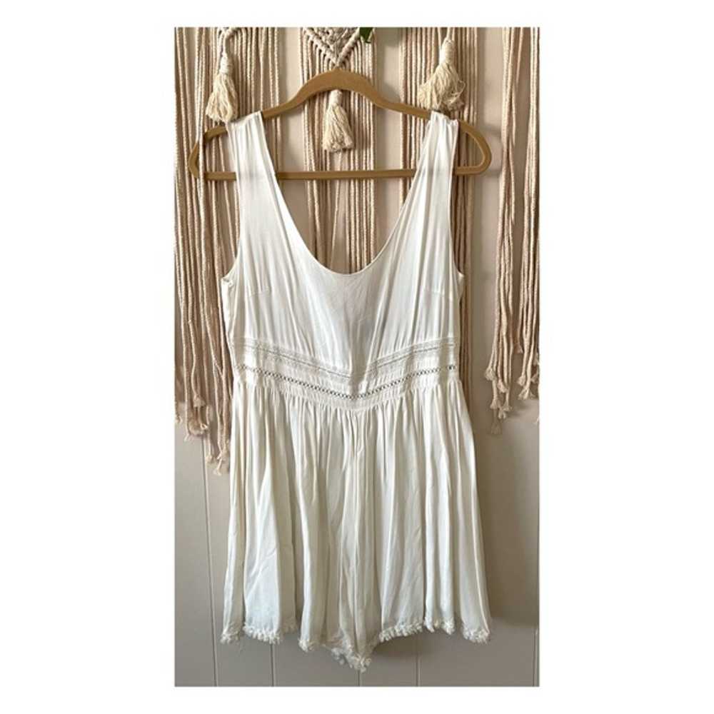 Honey Punch White Boho Scoop Neck Sheer Waist Fla… - image 1